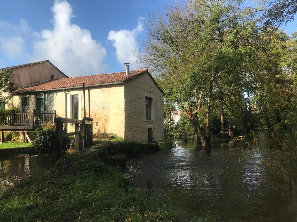 Ancien Moulin A Eau Sur La Seugne Apartment Mosnac  Exterior photo
